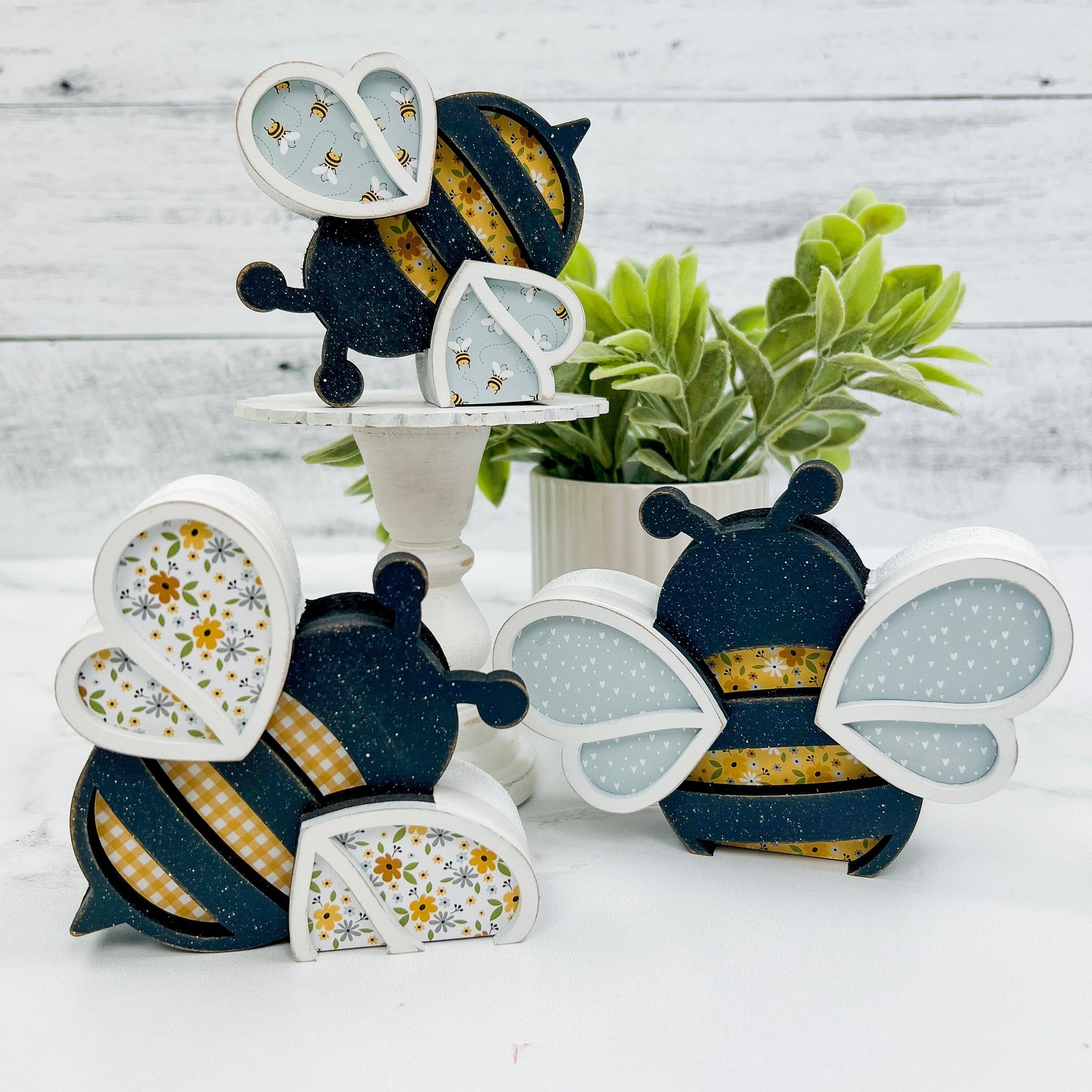 Wood bumble bee DIY craft kit. Bumble bee wood tiered tray decorations. 