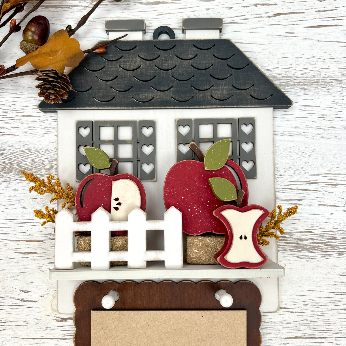 Tiny Chunky Apple Trio Wood decor Kit
