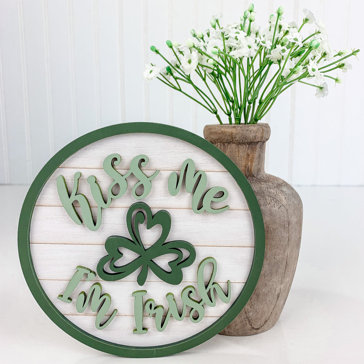 Round wood shiplap sign for styling tiered rays, mantles, shelves, and more.  6 inch round wood sign.  St Patricks wood home decor.  Kiss Me I&#39;m Irish home sign. 