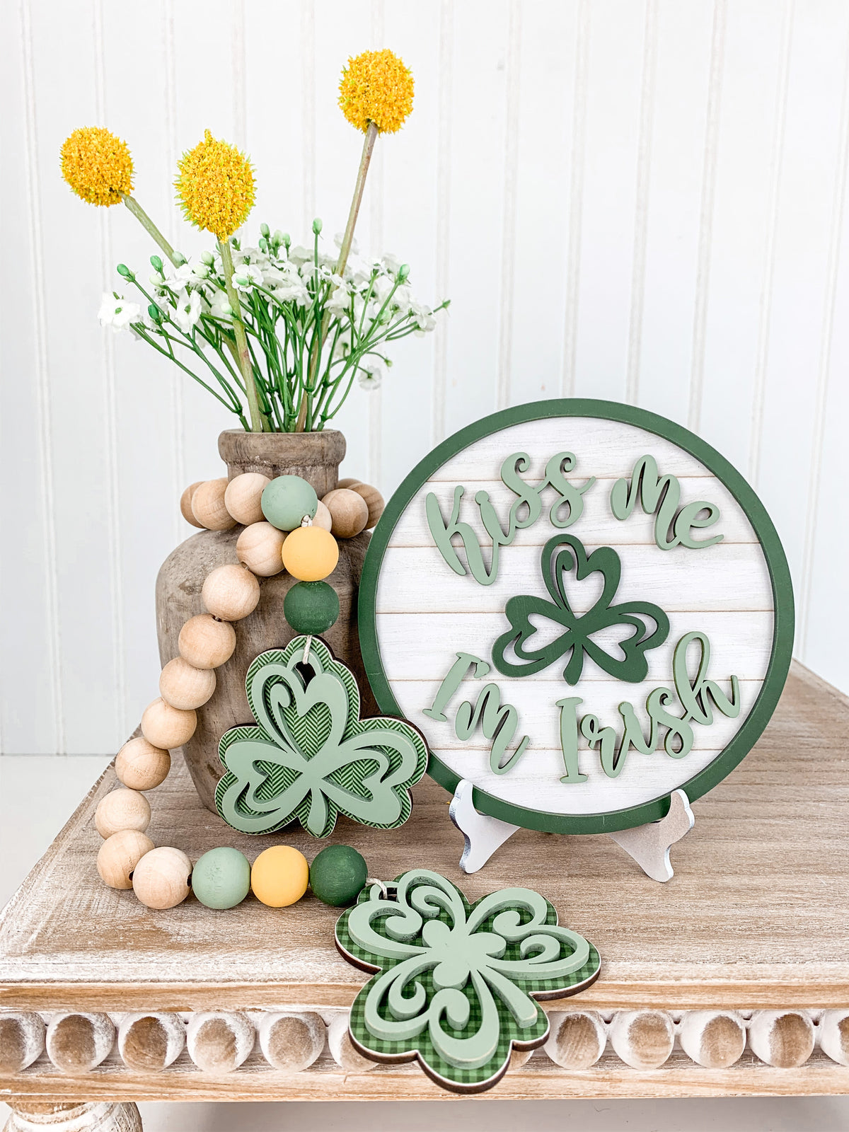 Round wood shiplap sign for styling tiered rays, mantles, shelves, and more.  6 inch round wood sign.  St Patricks wood home decor.  Kiss Me I&#39;m Irish home sign.