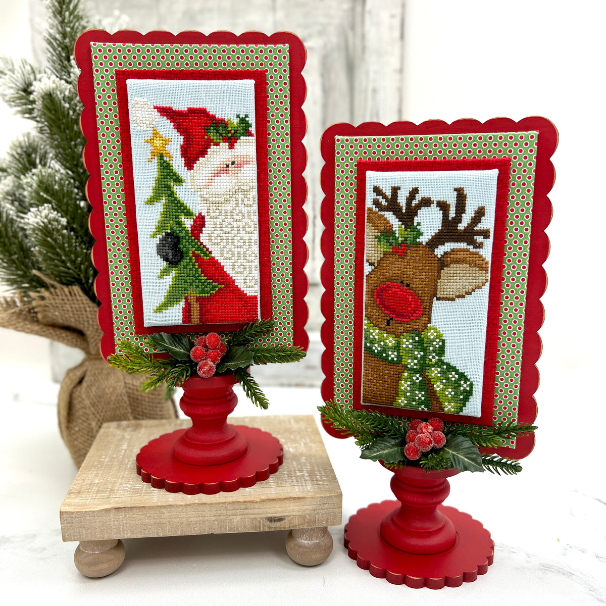 Santa and Reindeer Fabric Finishing Kit No. 2