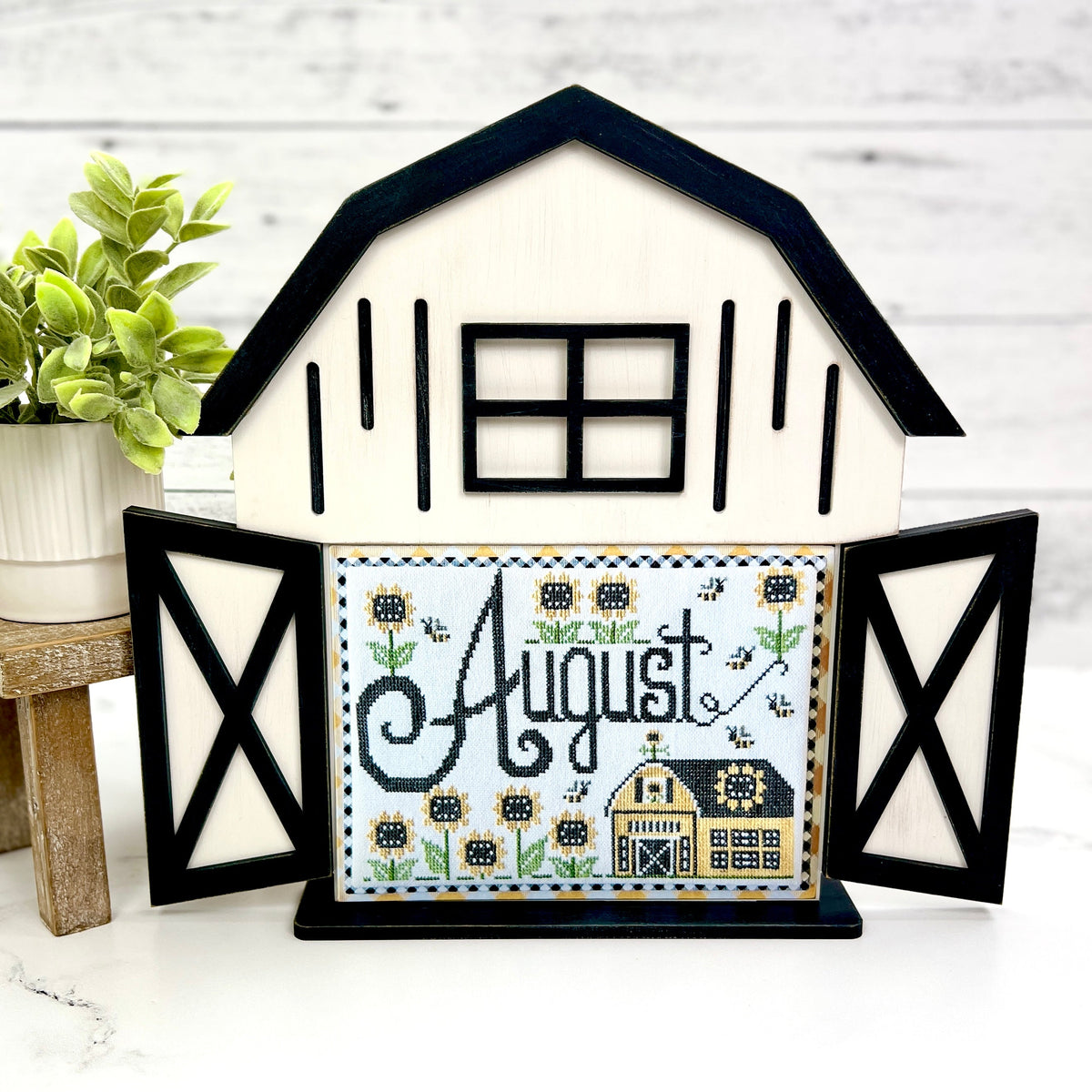 Large Barn Wood Decor (16 x 18 inches) seasonal wood decor