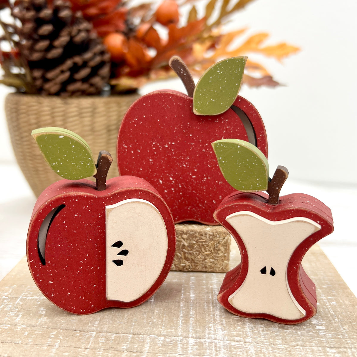 Tiny Chunky Apple Trio Wood decor Kit