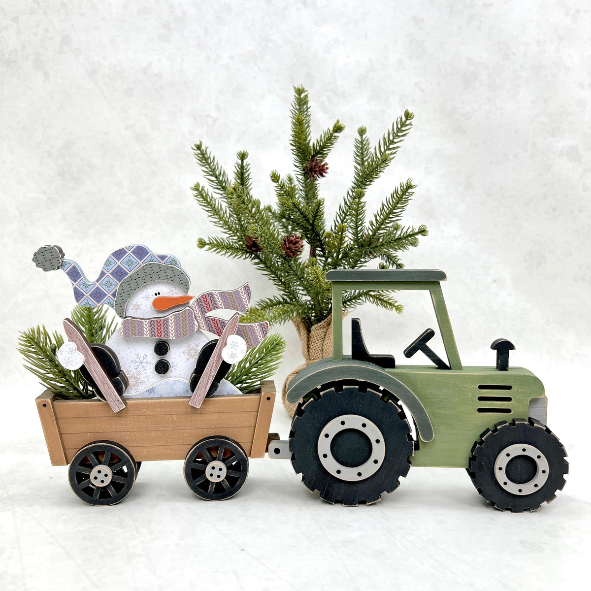 Tractor and Wagon Wood Decor Seasonal &amp; Holiday Decorations