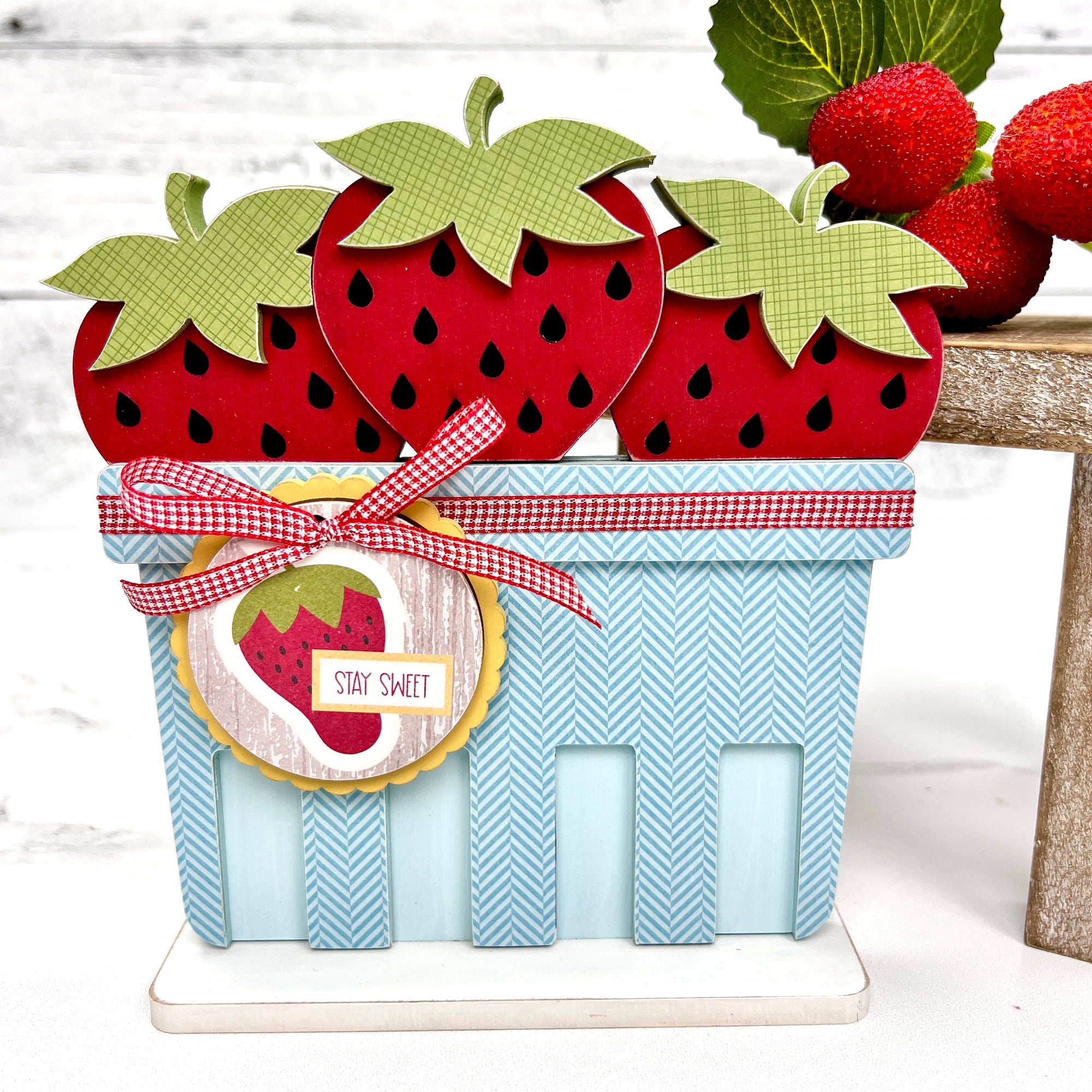 Strawberry crate with red strawberries wood decor caft kit